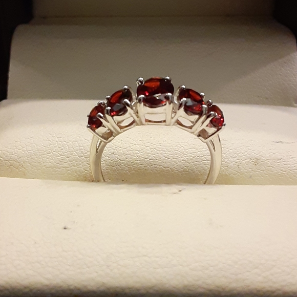 3.10ctw Genuine Garnet Platinum /925 - Picture 7 of 8